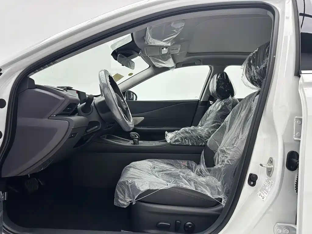 Nissan Teana — миниатюра 5