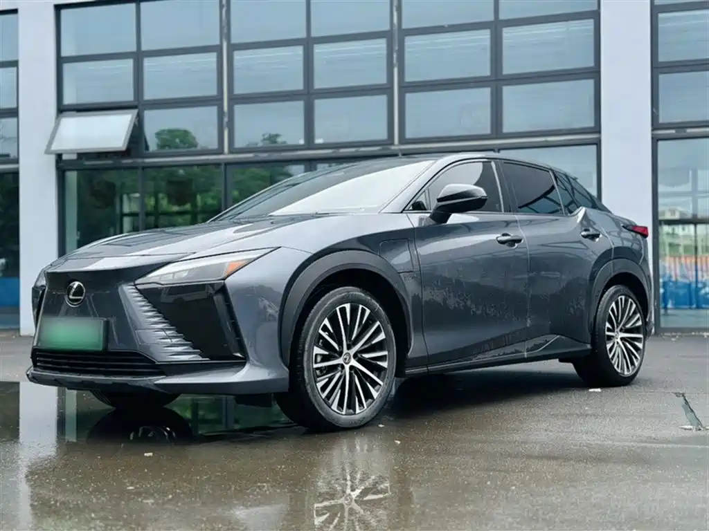 Lexus RZ 2023