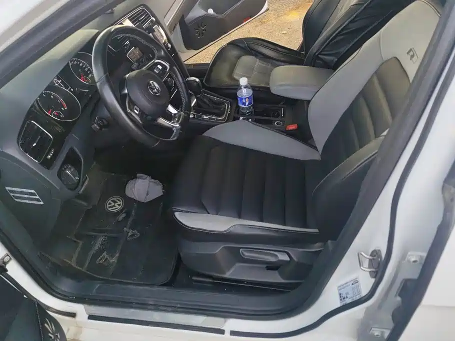 Volkswagen Golf — миниатюра 9