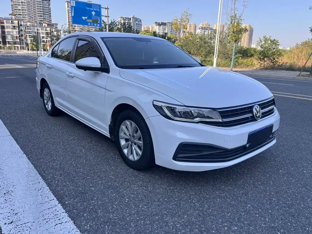 Volkswagen Bora — миниатюра 3