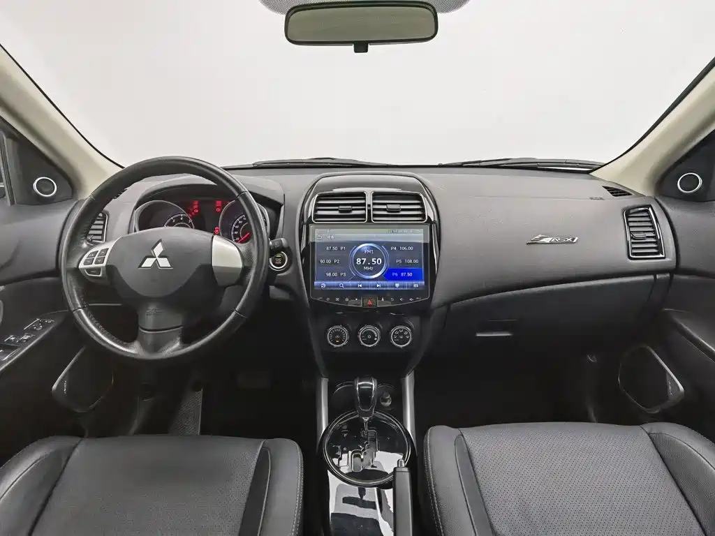 Mitsubishi ASX — миниатюра 5