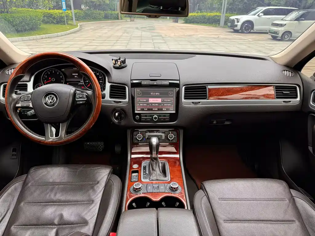 Volkswagen Touareg 2013 3.0TSI