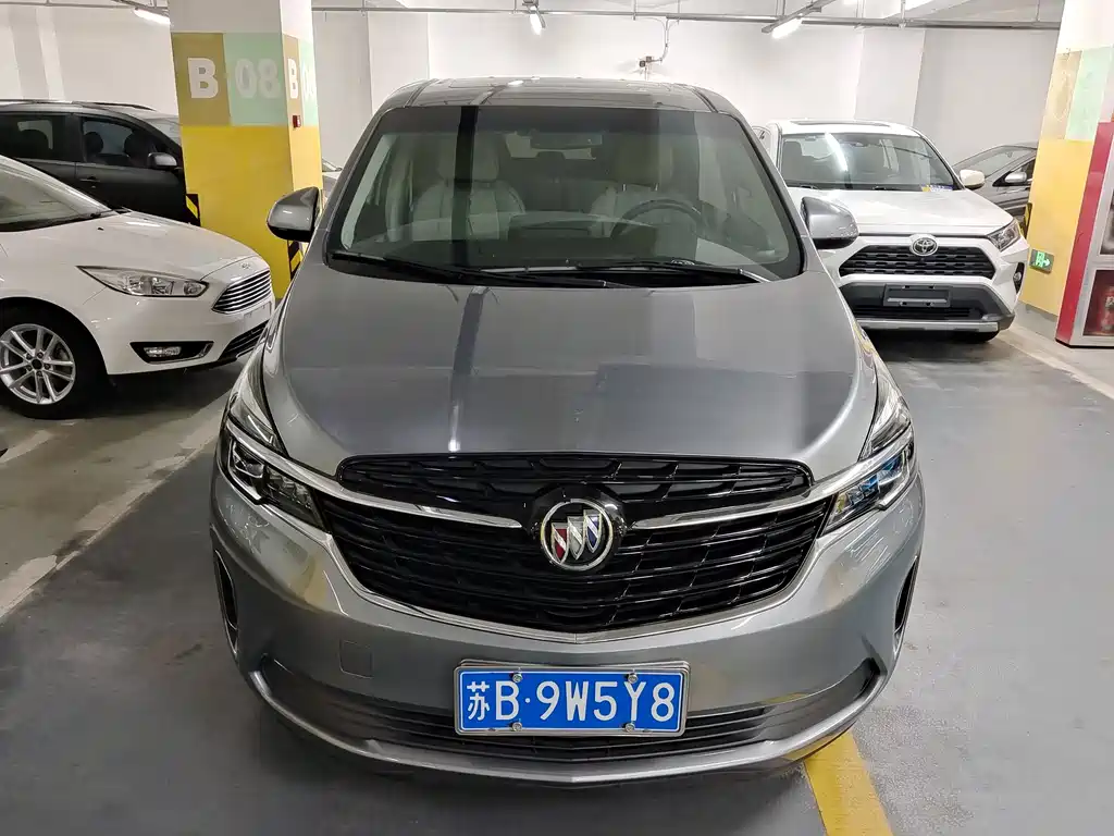 Buick GL8 — миниатюра 2