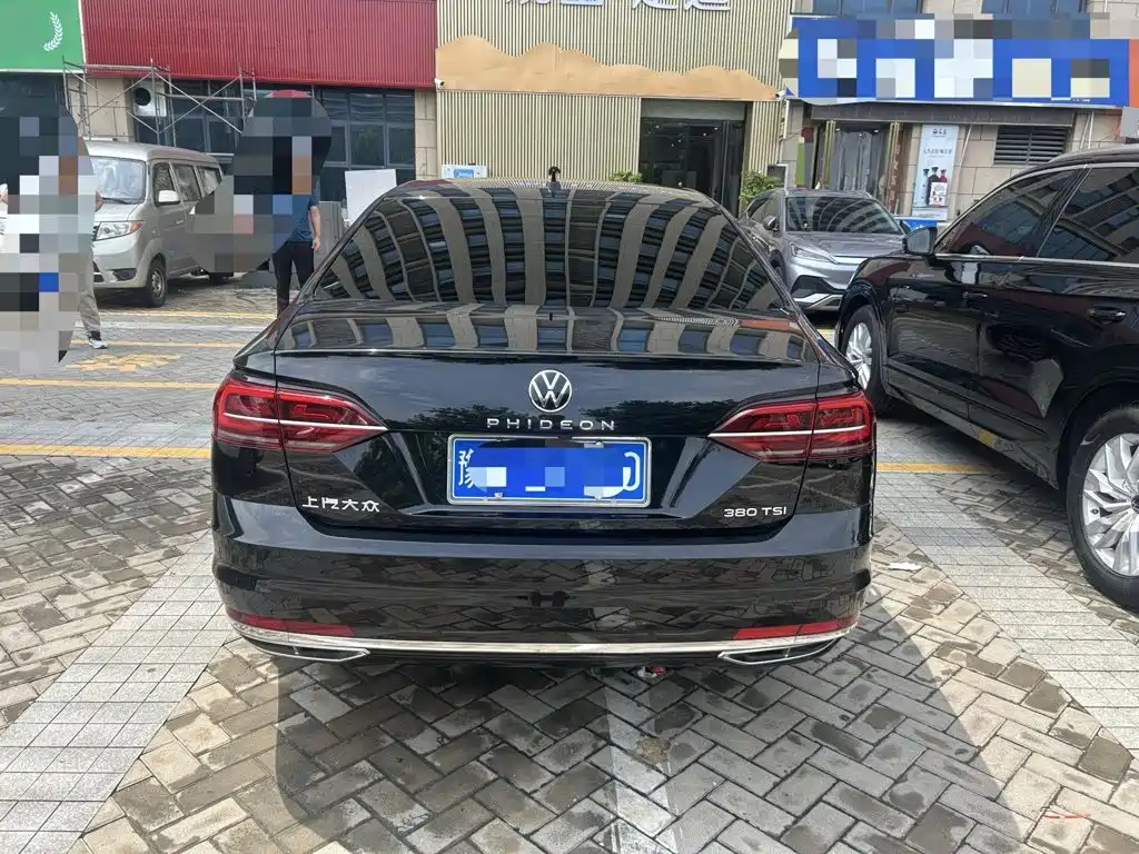 Volkswagen Phideon — миниатюра 4
