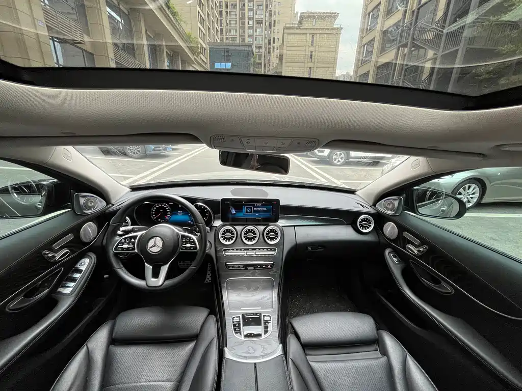 Mercedes-Benz C-Class — миниатюра 14