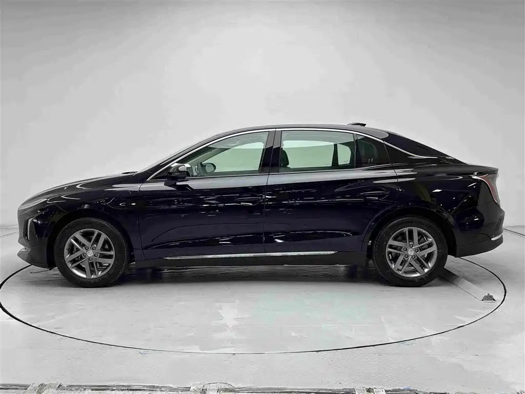 Hongqi E-QM5 2024 500km