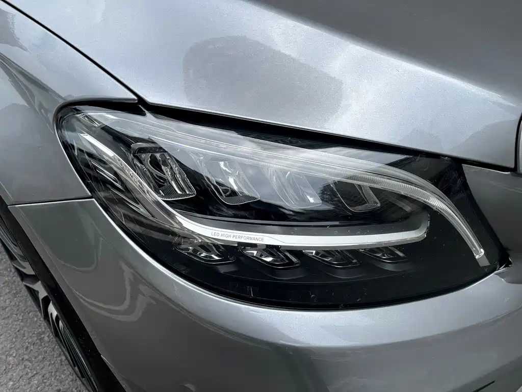 Mercedes-Benz C-Class — миниатюра 15