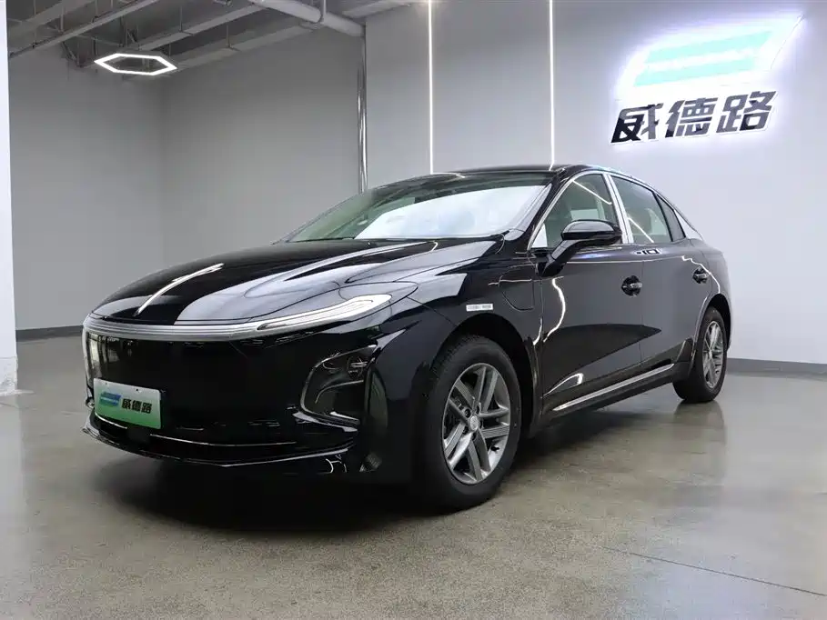 2026 Hongqi E-QM5 - zdjęcie 1 z 27