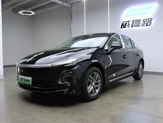 2026 Hongqi E-QM5