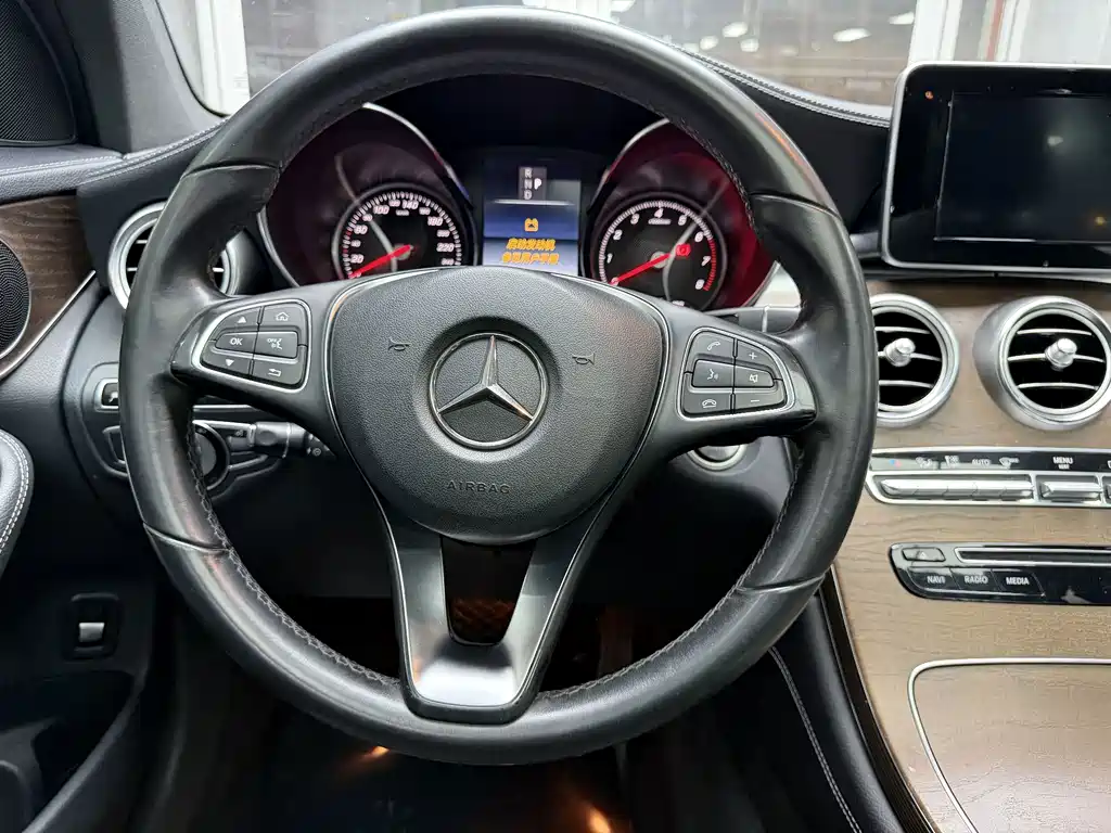 Mercedes-Benz GLC — миниатюра 10
