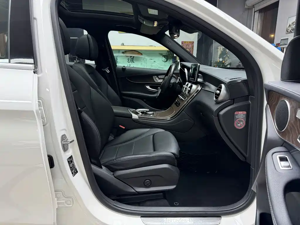 Mercedes-Benz GLC — миниатюра 13