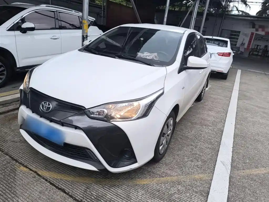 Toyota Yaris L 2019