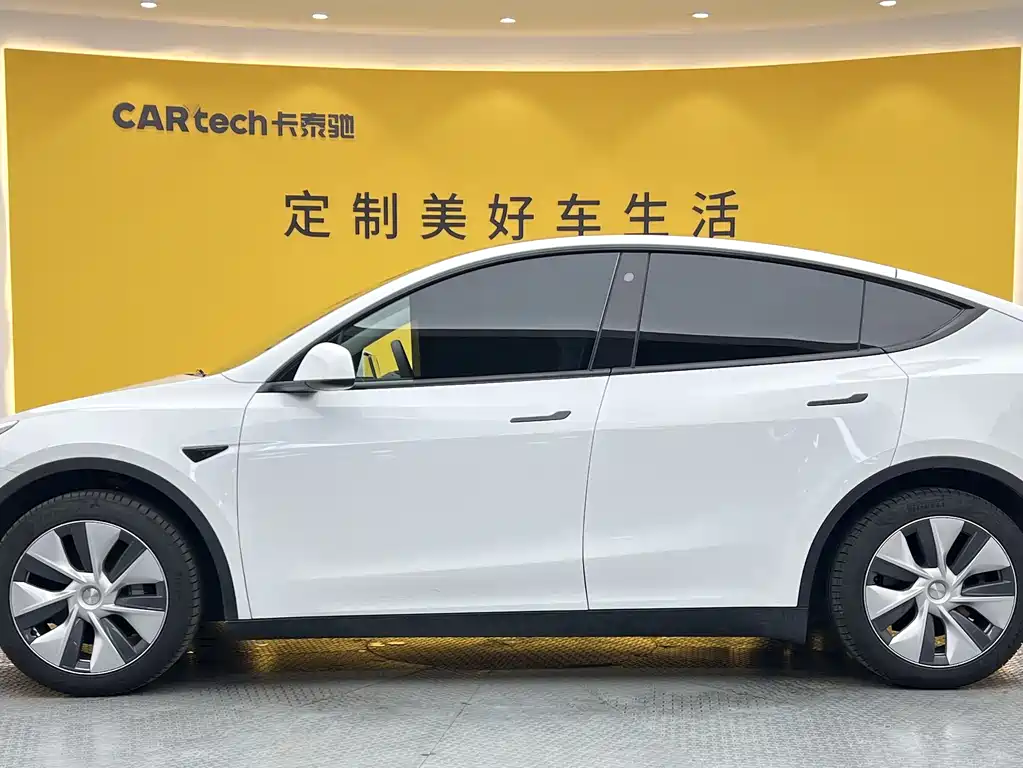 Tesla Model Y — фотографии объявления, Фото 25