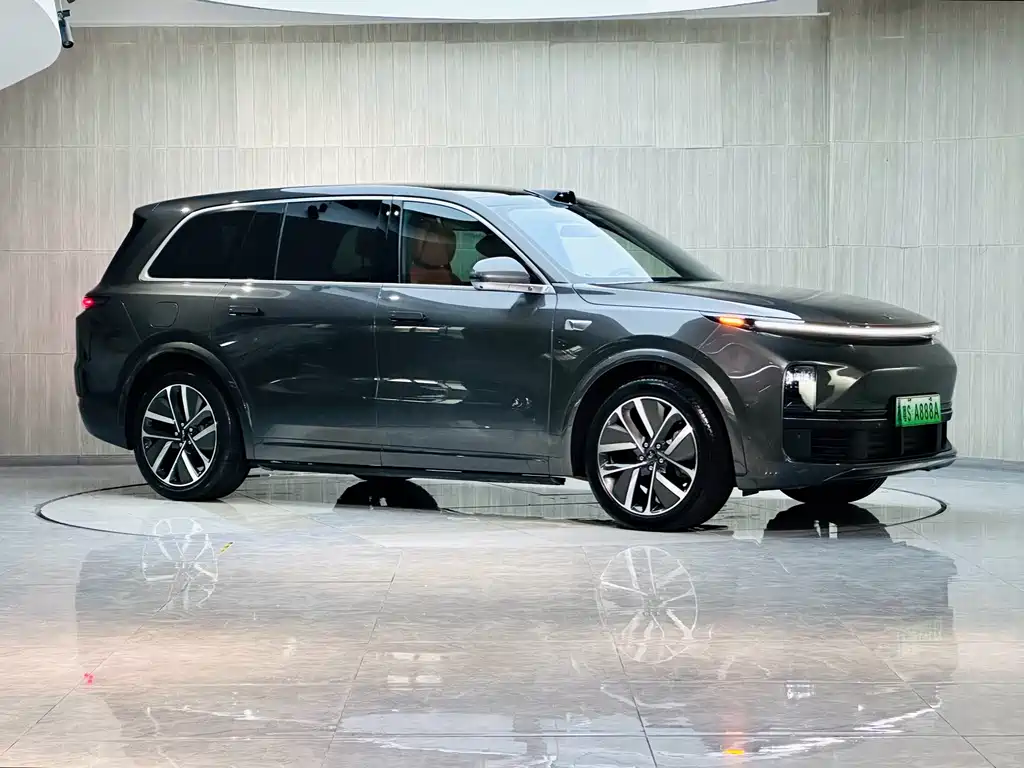 2024 Li Xiang L9 - zdjęcie 1 z 17
