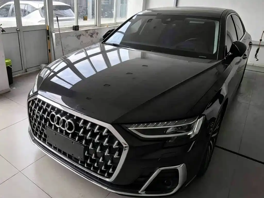 Audi A8 2023