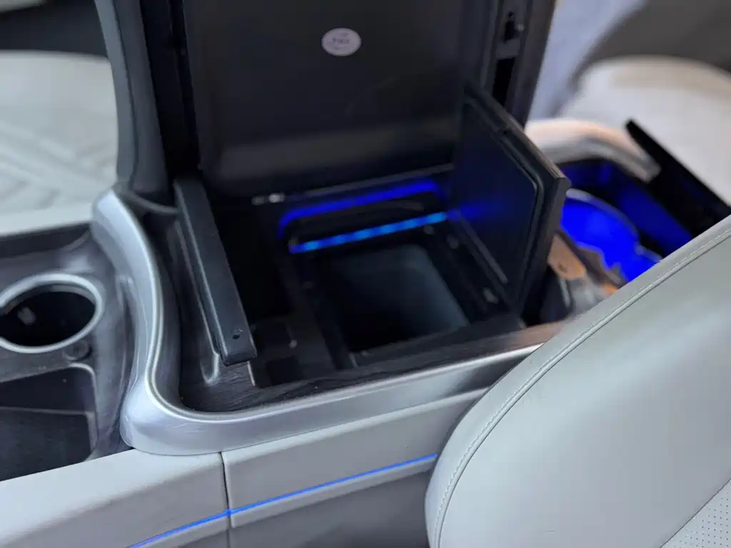 Ford Tourneo — миниатюра 8