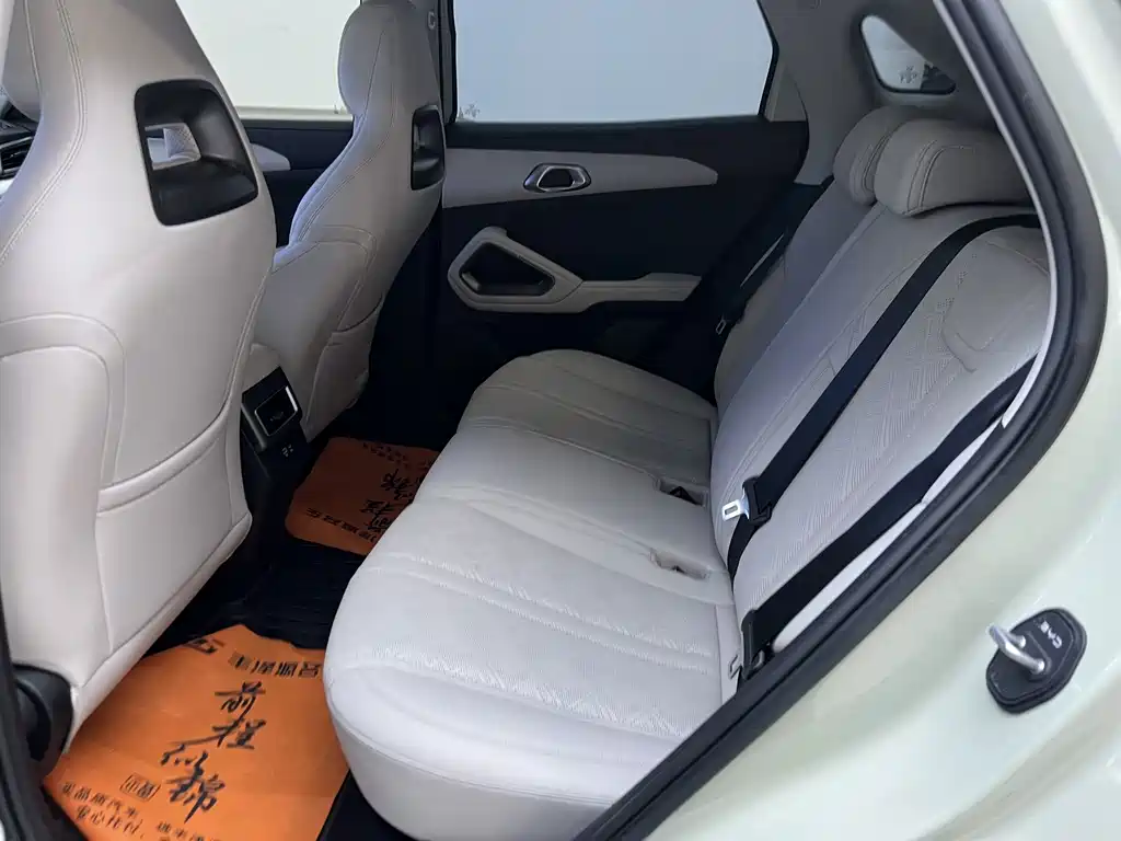 BYD Yuan UP — миниатюра 6