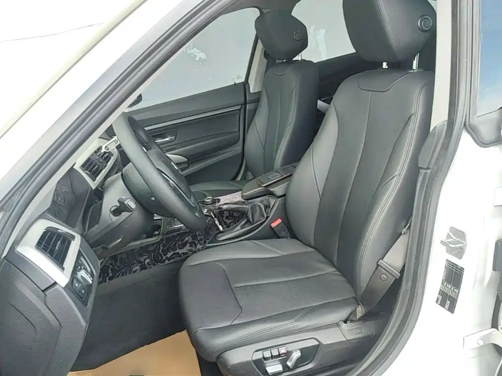 BMW 3 Series GT — миниатюра 15