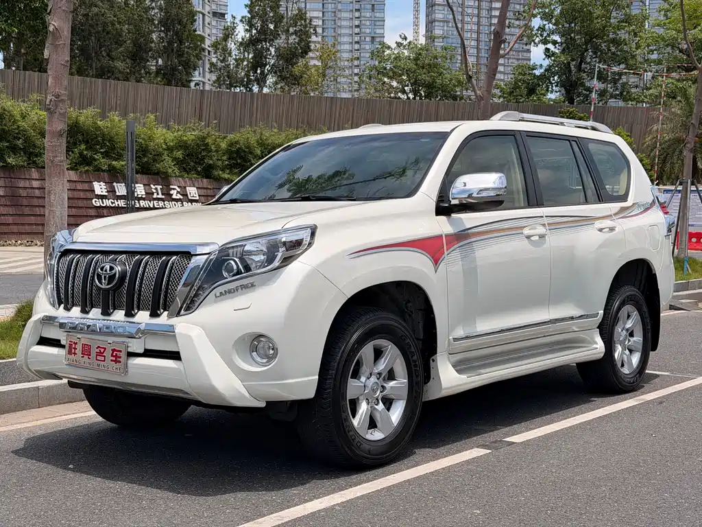Toyota Prado (Import) 2015