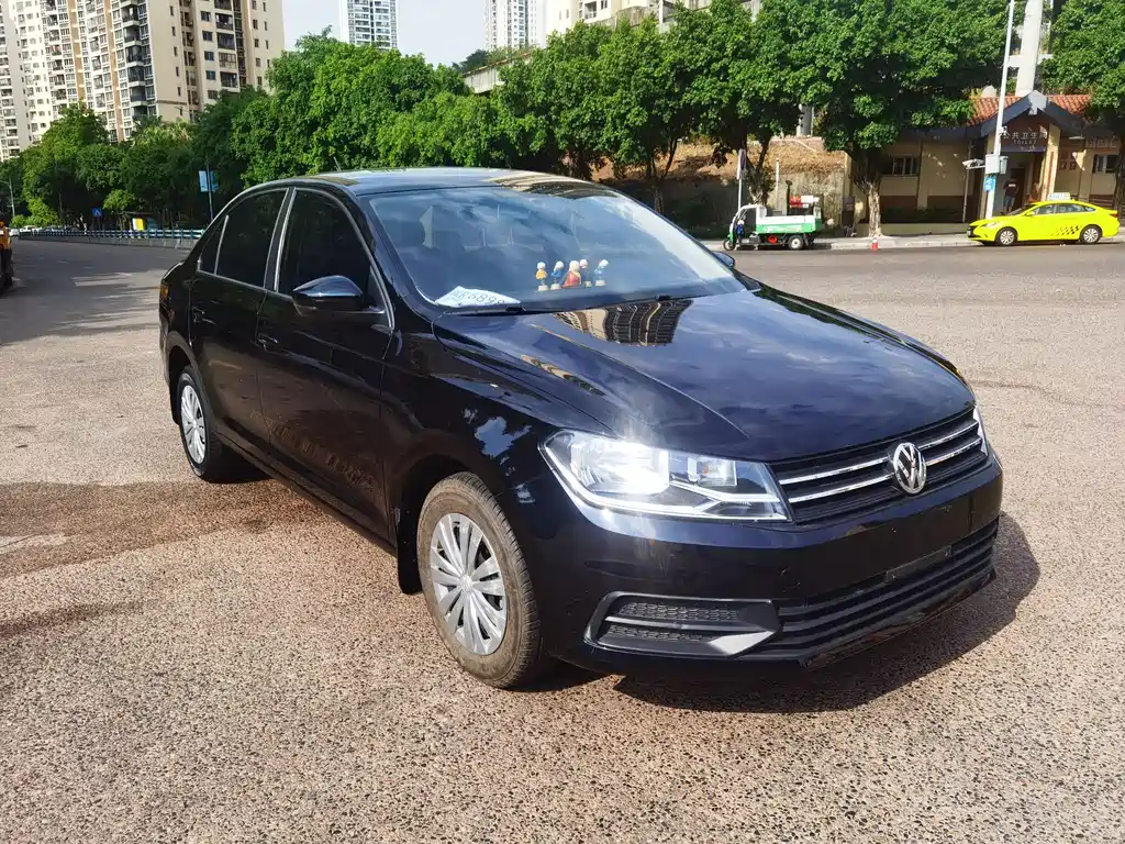 Volkswagen Santana — миниатюра 3