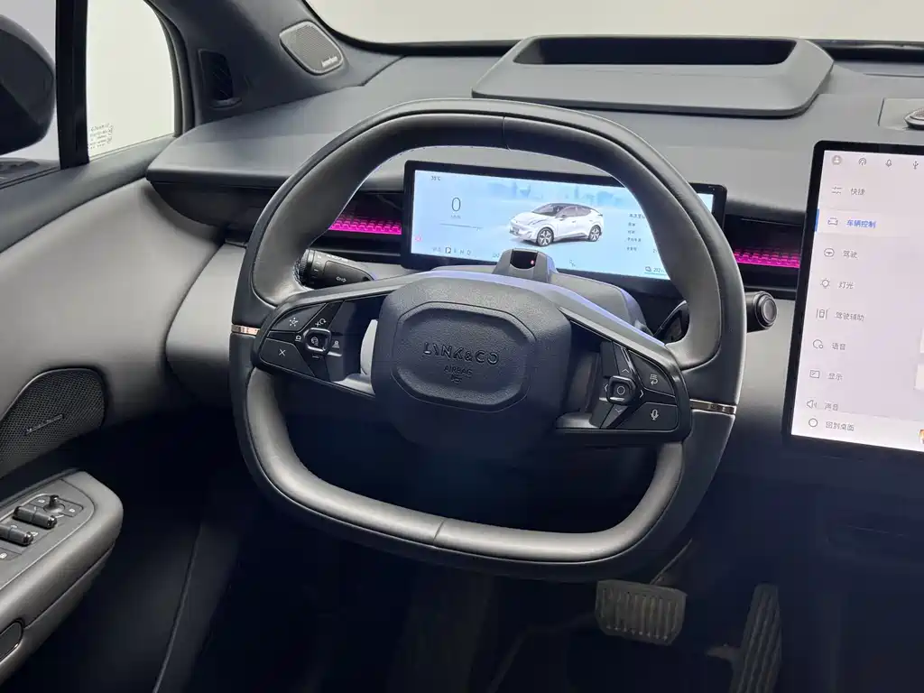 Lynk & Co Z20 — миниатюра 19