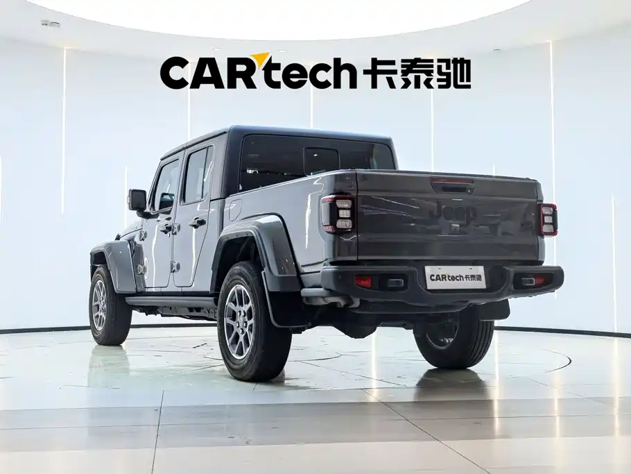 Jeep Gladiator — миниатюра 8