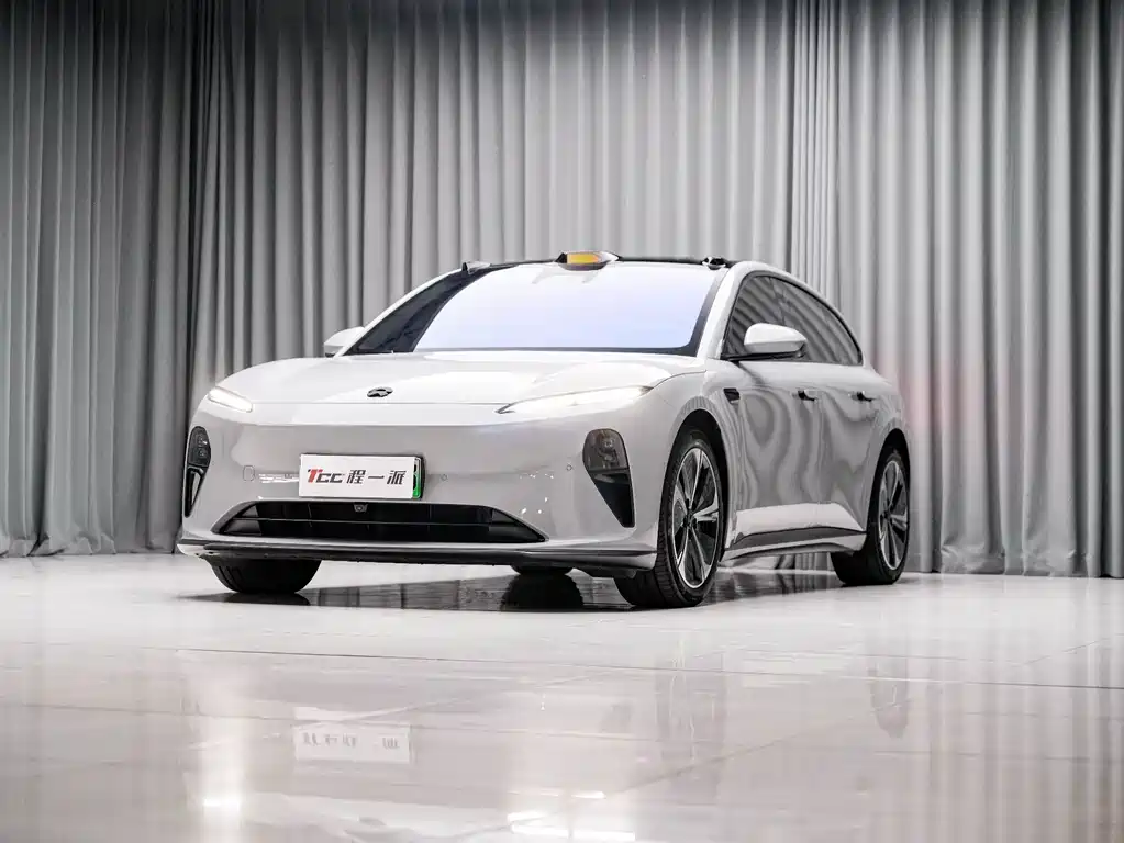 NIO ET5T — миниатюра 2
