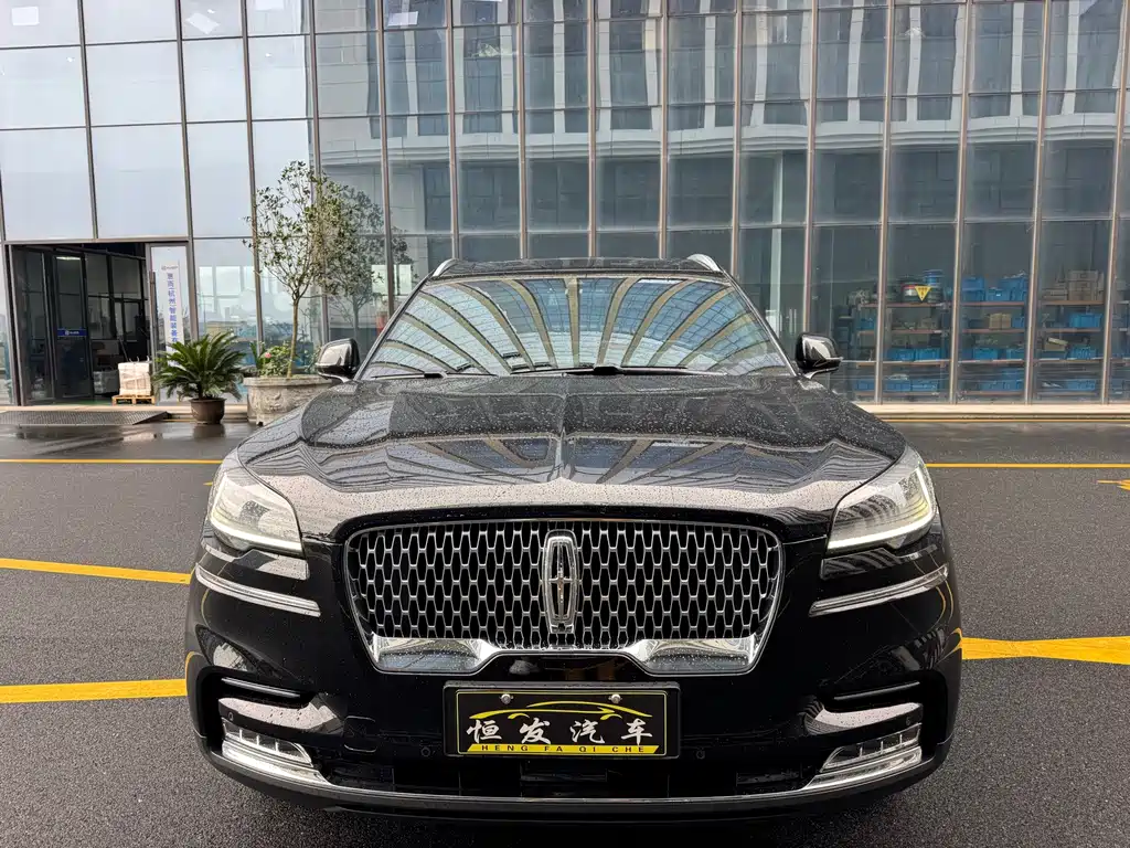 Lincoln Aviator — миниатюра 2