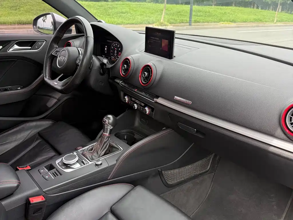 Audi S3 — миниатюра 22