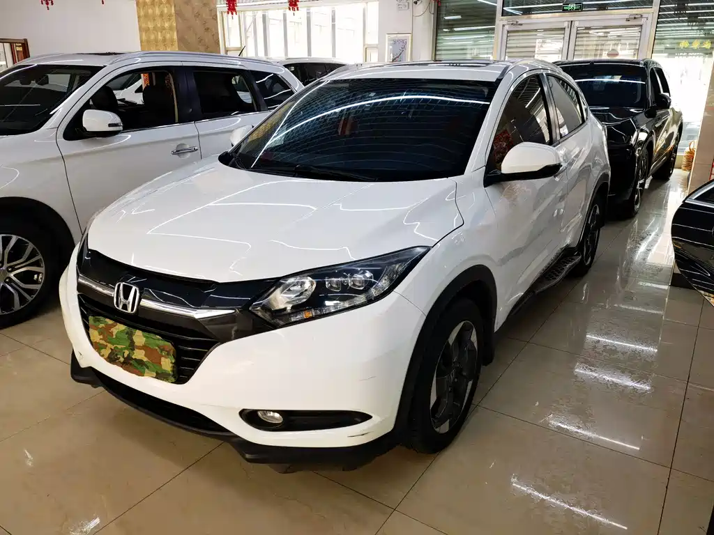 Honda Vezel 2016