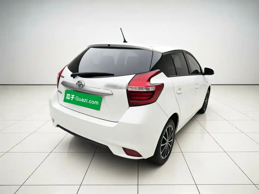 Toyota Yaris L — миниатюра 6