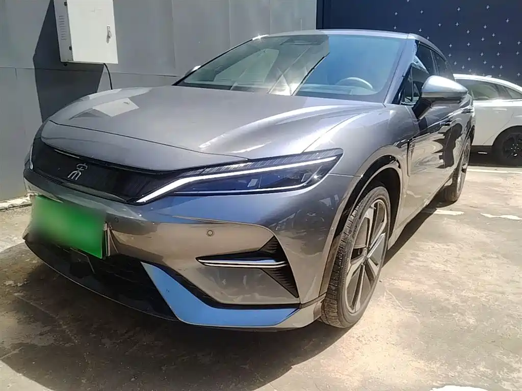 Byd L EV 2024