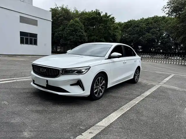 2022 Geely Emgrand