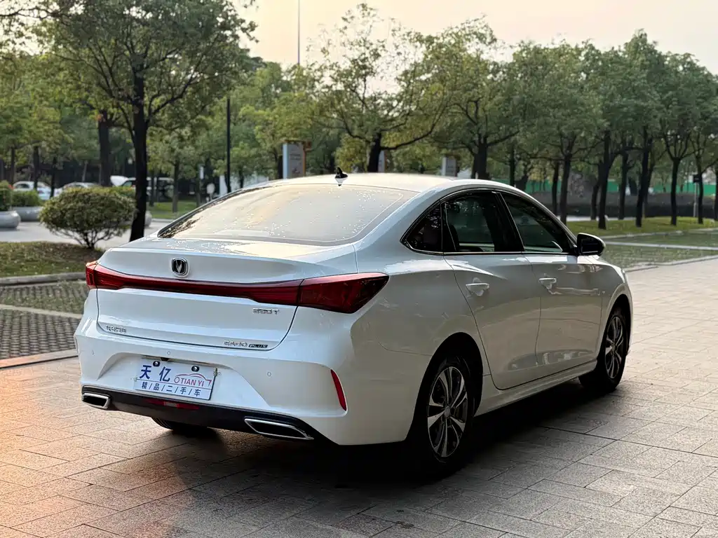 Changan Eado — миниатюра 15
