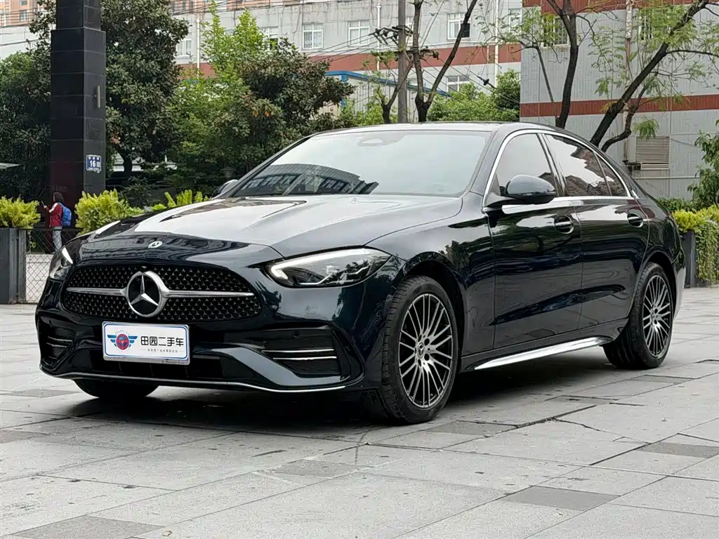 Mercedes-Benz C-Class 2024
