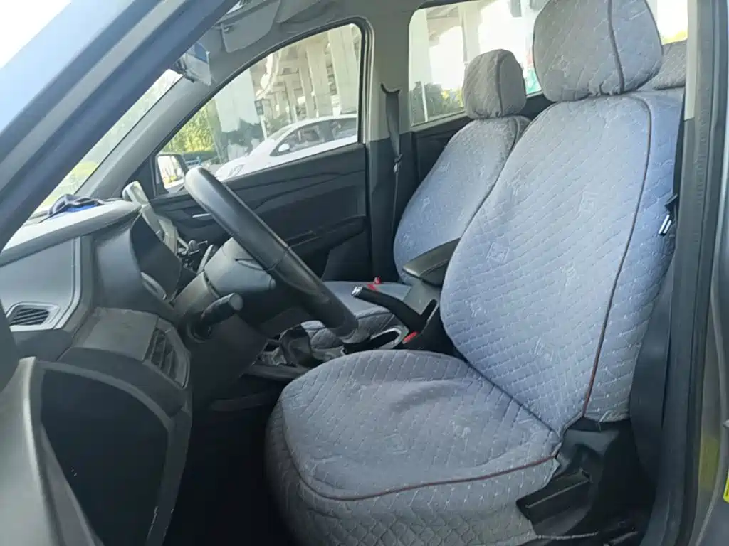 Wuling Hongguang S3 — миниатюра 15