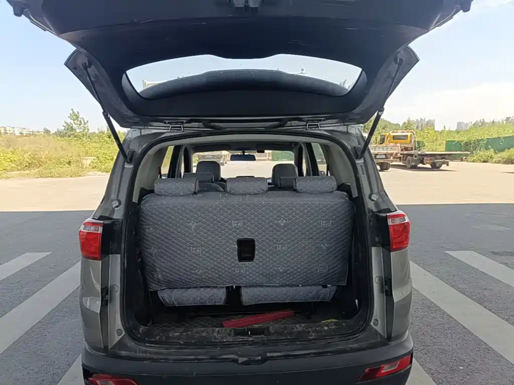 Wuling Hongguang S3 — миниатюра 19