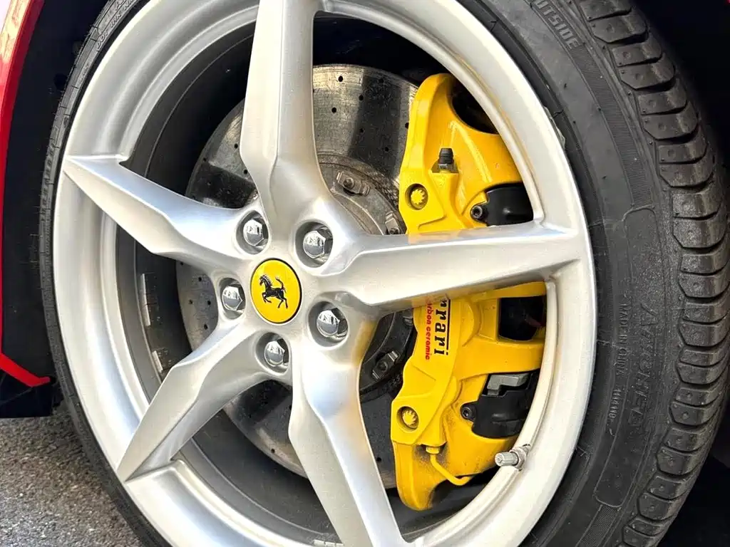 Ferrari F8 — миниатюра 6