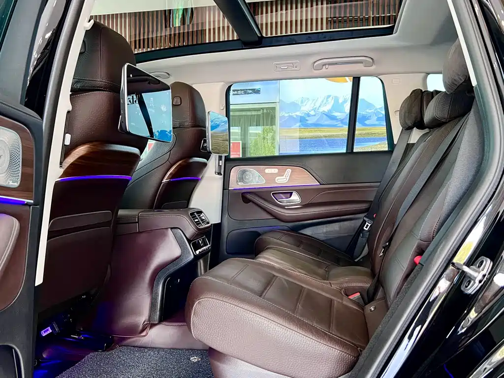 Mercedes-Benz GLS — миниатюра 10