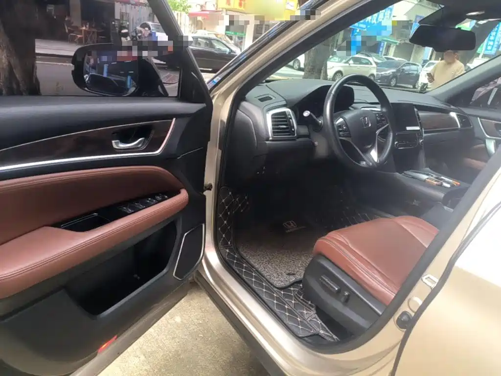 Honda UR-V — миниатюра 16