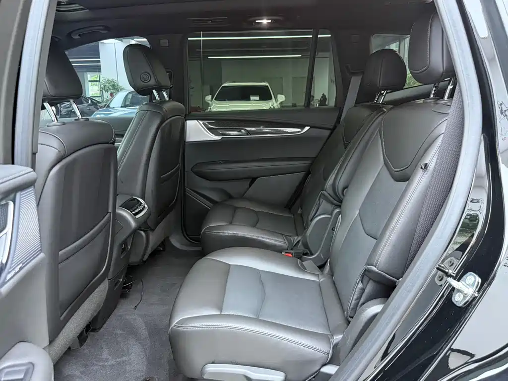Cadillac XT6 — миниатюра 6