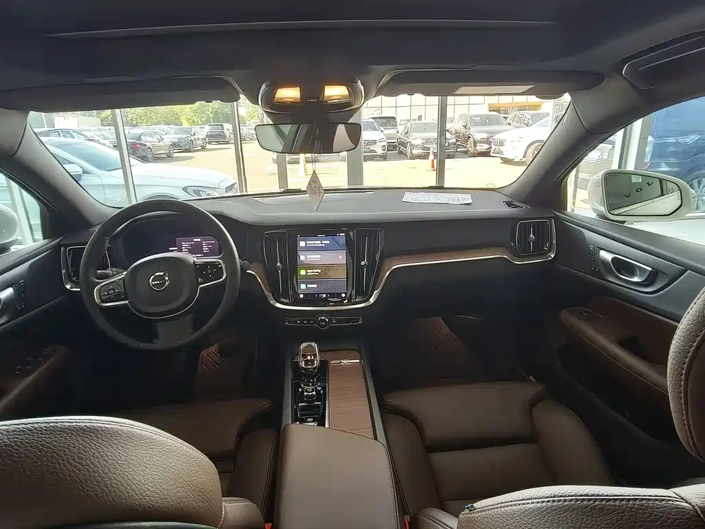 Volvo S60 2024 B4 Luxury