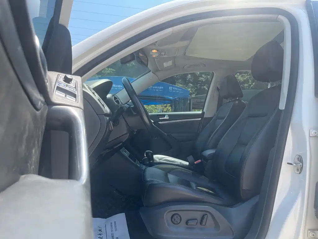 Volkswagen Tiguan — миниатюра 14