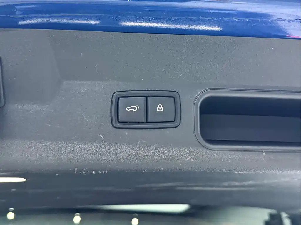 Li Auto Li ONE — миниатюра 24