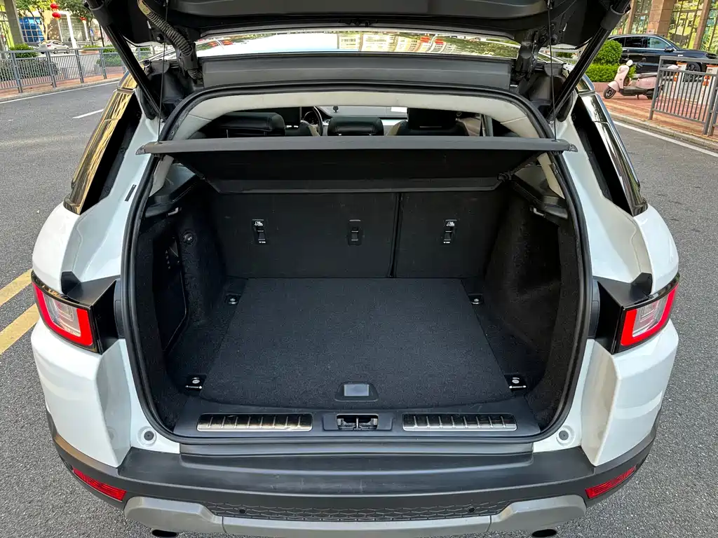 Land Rover Evoque — миниатюра 10