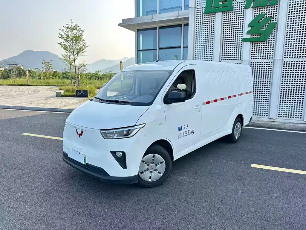 Wuling Yangguang — миниатюра 4