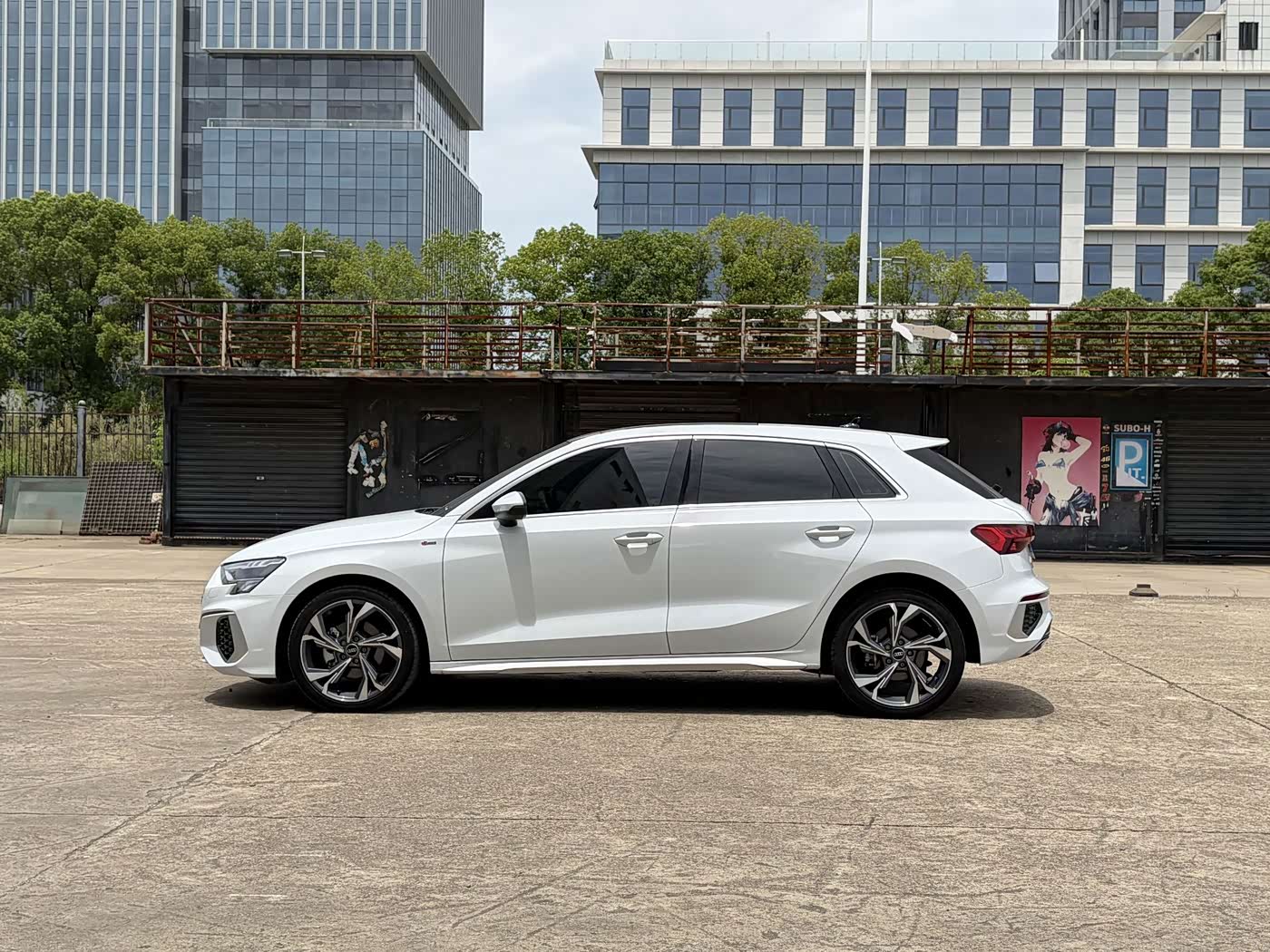 Audi A3 1.4 л 2023 г. Белый, пробег 29000 км