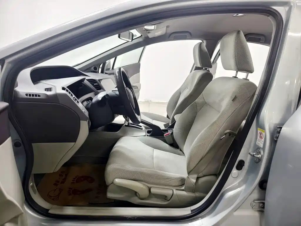Honda Civic — миниатюра 10