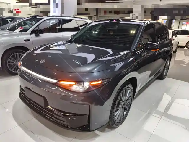 ZERO-RUNNING CAR ZERO RUN C10 2024