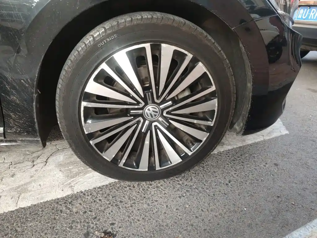 Volkswagen Passat — миниатюра 8